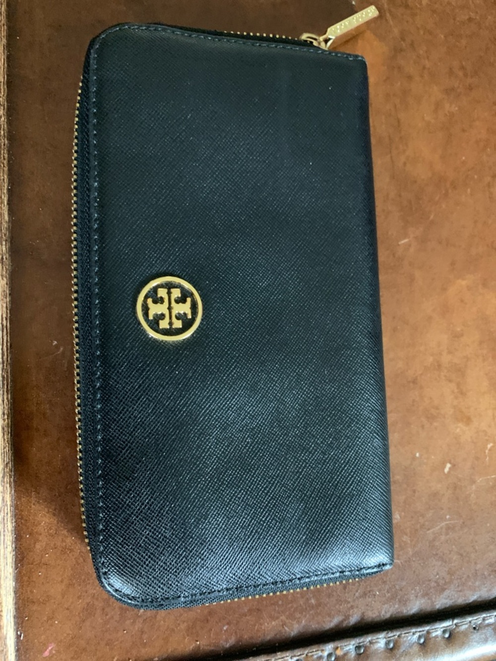 Tory Burch Black Leather Zip Wallet with Gold Logo Detail
